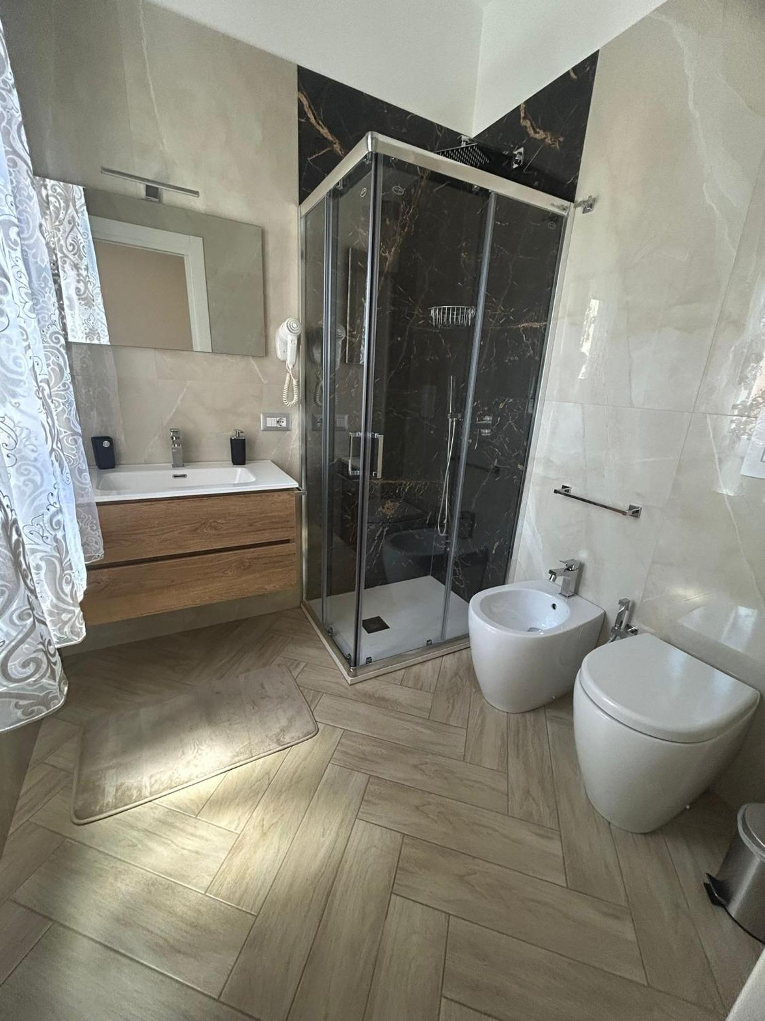 Bebsantaniellohouse1 * Naples